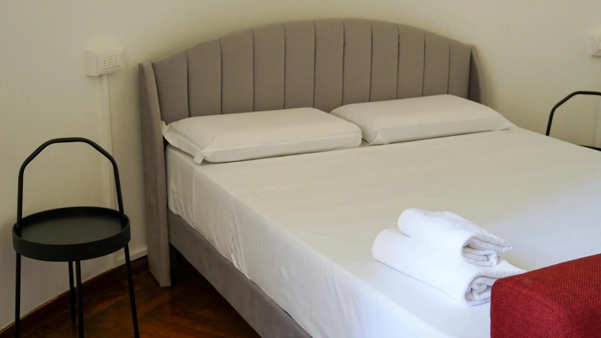 Pensión Feel - Mille Suites Bérgamo